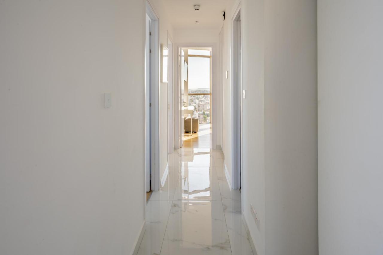 360 Nicosia - Luxury Apartment Panoramic View Nicósia Exterior foto